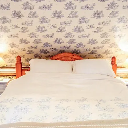 Three-bedroom Holiday In Marchis בית נופש Les Loges-Marchis