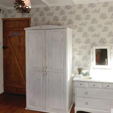 בית נופש Three-bedroom Holiday In Marchis Les Loges-Marchis